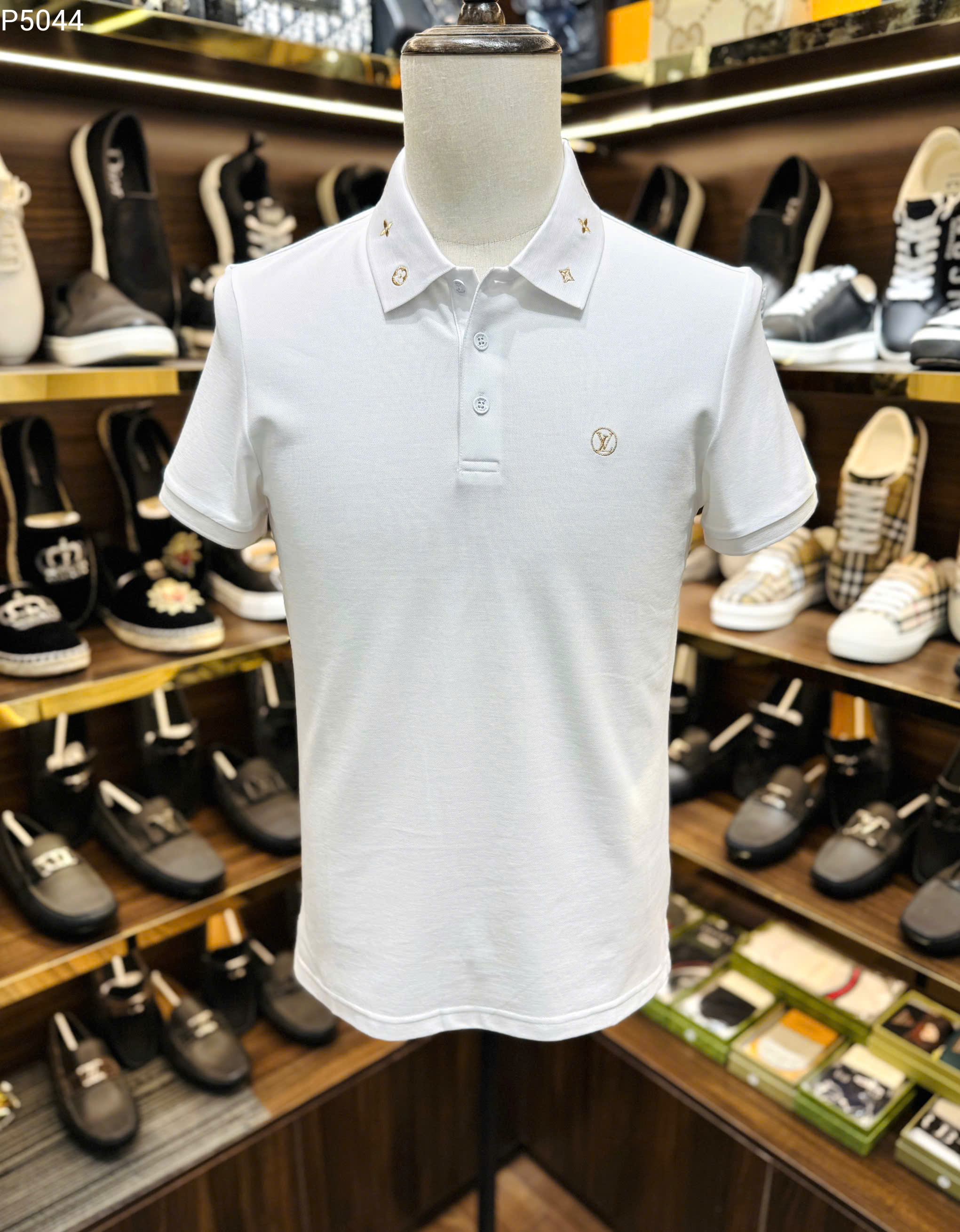 Áo polo Louis Vuitton LV hoa vân logo Vàng thêu cổ ngực Like Auth 1-1 on web MK